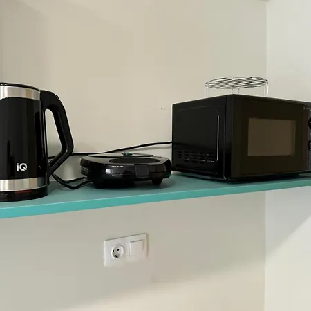 Full Near Omonia Square Apartment *